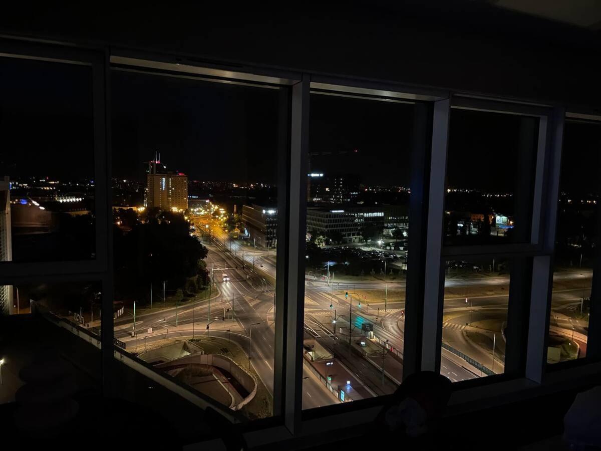 Oddech Miasta Apartman Poznań Kültér fotó